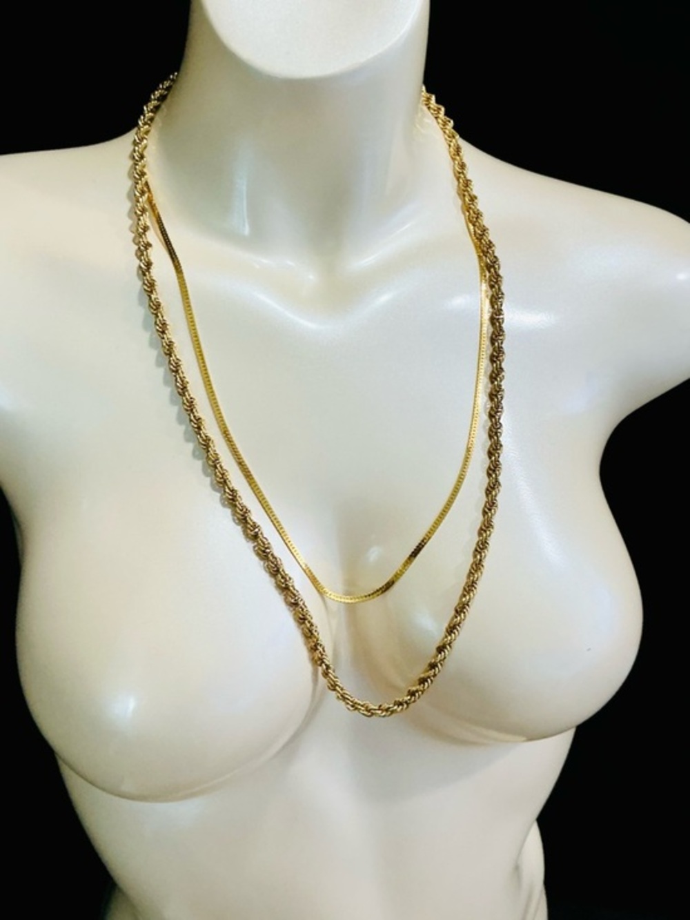 VTG Monet LOT OF 2 Gold Rope & Flat Chain Link Necklace’s Everyday Elegant EUC